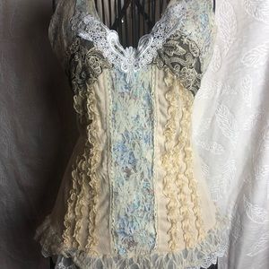 Pretty Angel lace top small